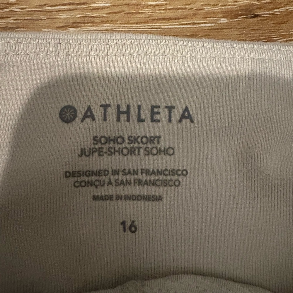 Athleta SoHo Skort Structured Tennis Skirt with 5.5” Shorts in Light Beige - Picture 3 of 8